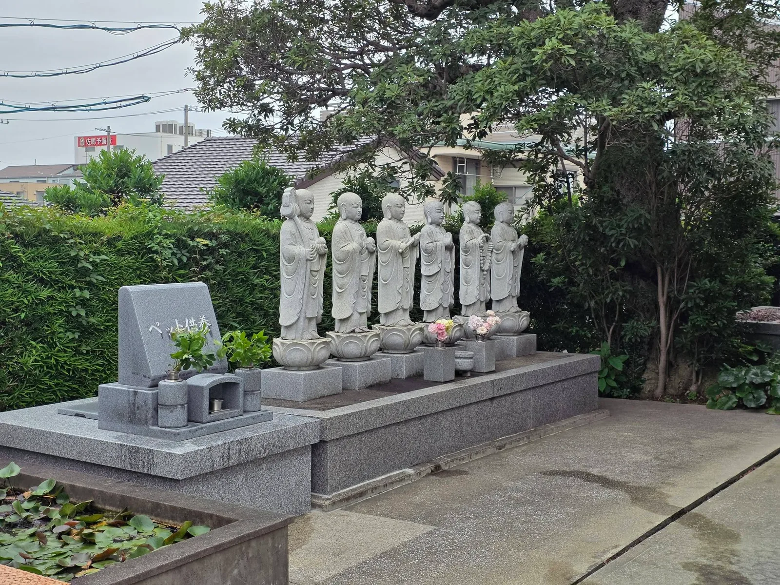 大乗院境内の供養地蔵