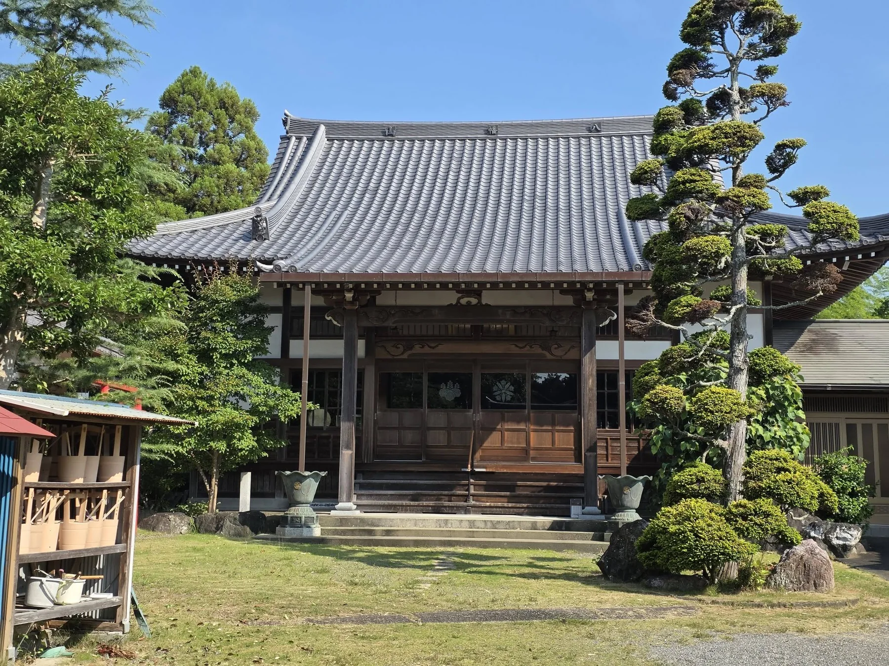 法雲寺の本堂正面