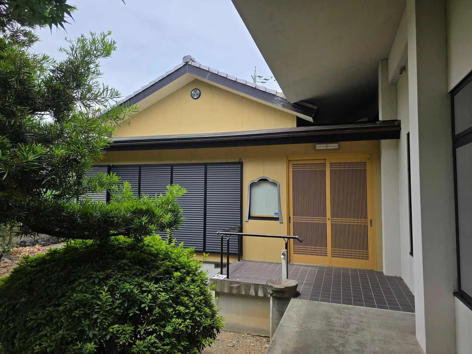 慶岩寺の書院入口