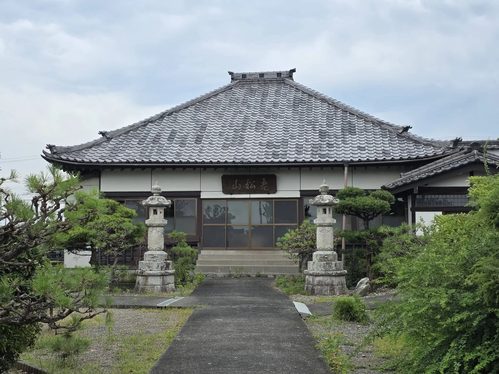 宗次寺の本堂正面